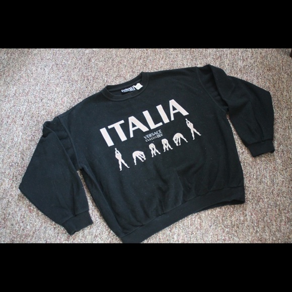 ๐ช๐ป ๐ฎ๐น Versace Classic V2 Vintage Pullover Black Logo Sweatshirt 1990s - Picture 10 of 14